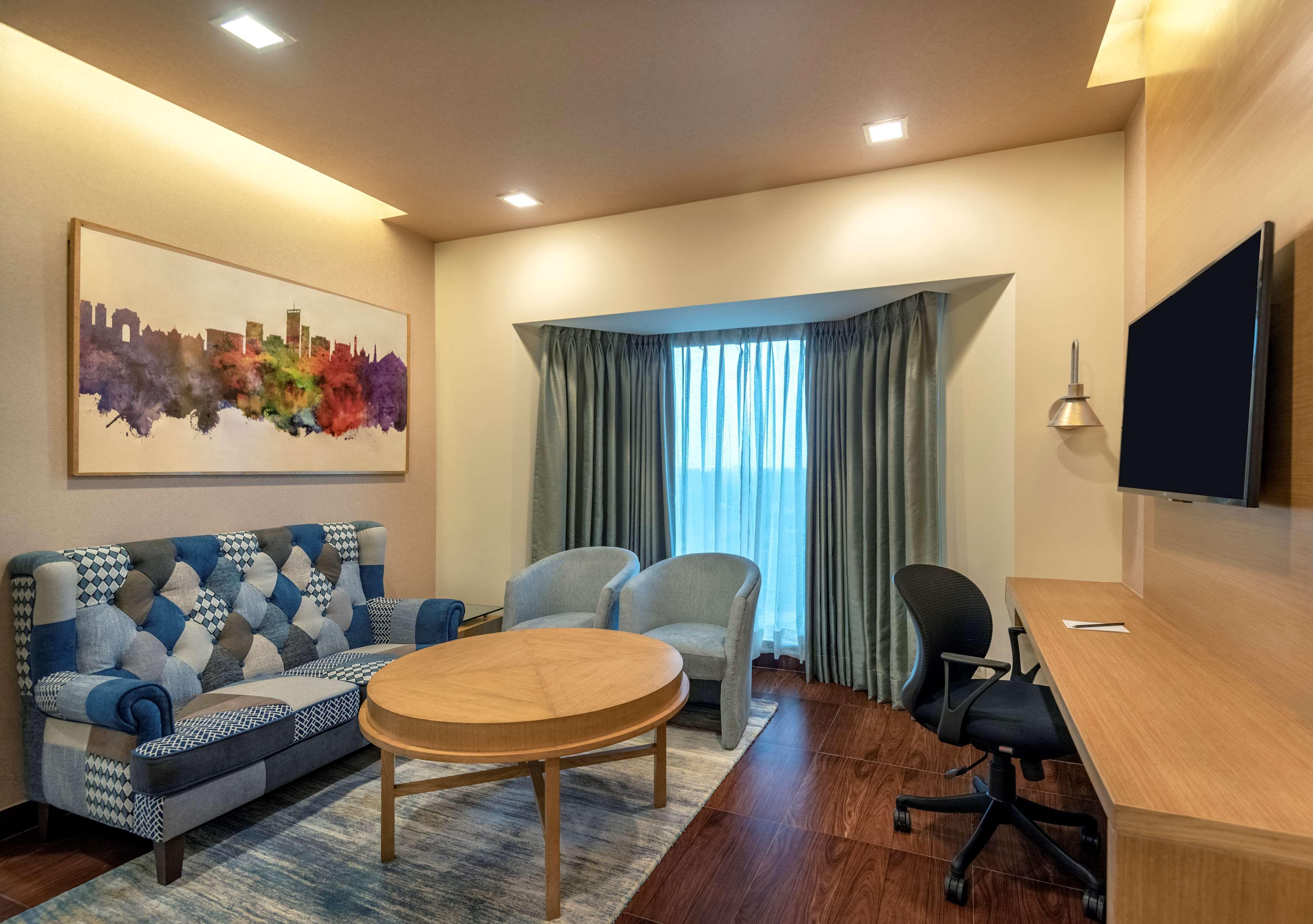 Radisson Gurugram Sohna Road City Center Gurgaon Eksteriør billede