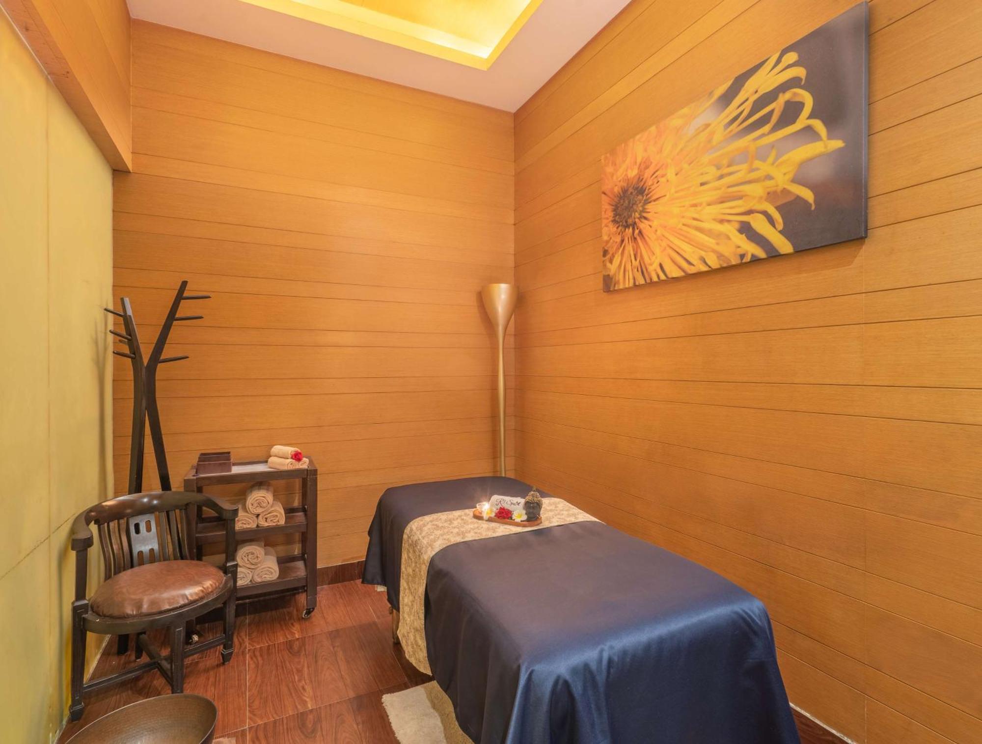 Radisson Gurugram Sohna Road City Center Gurgaon Eksteriør billede