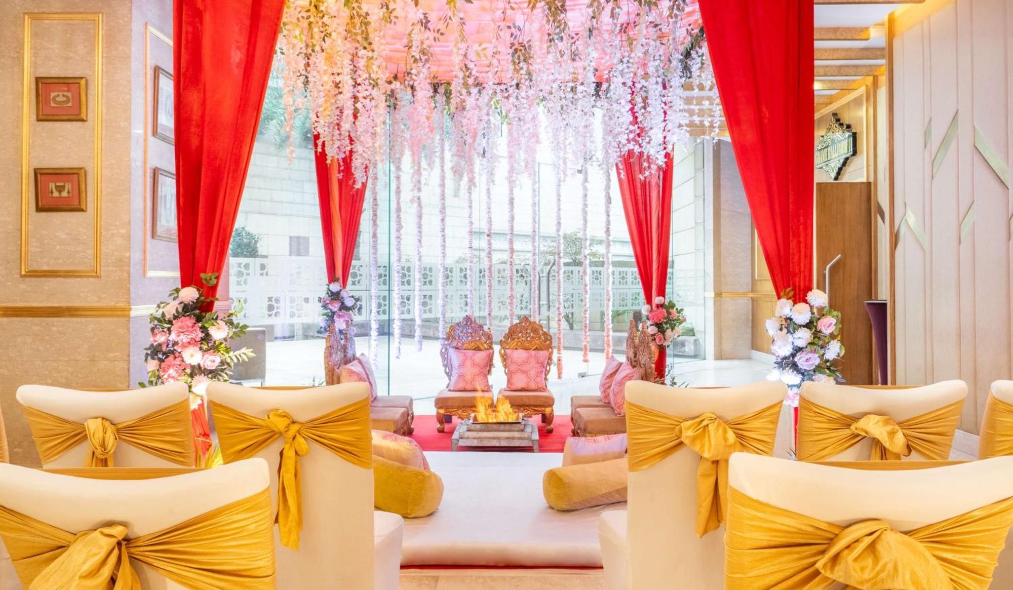 Radisson Gurugram Sohna Road City Center Gurgaon Eksteriør billede
