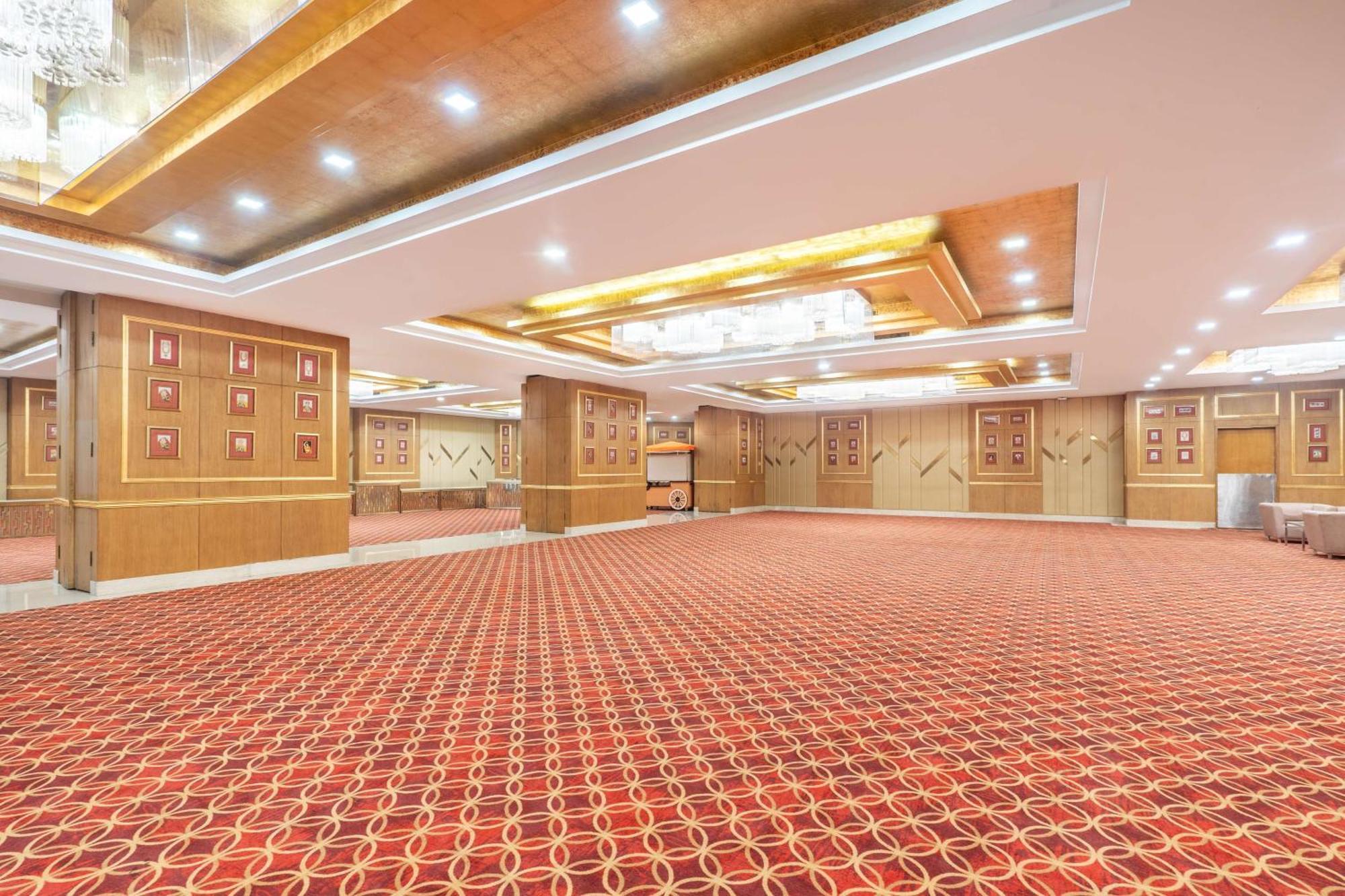 Radisson Gurugram Sohna Road City Center Gurgaon Eksteriør billede
