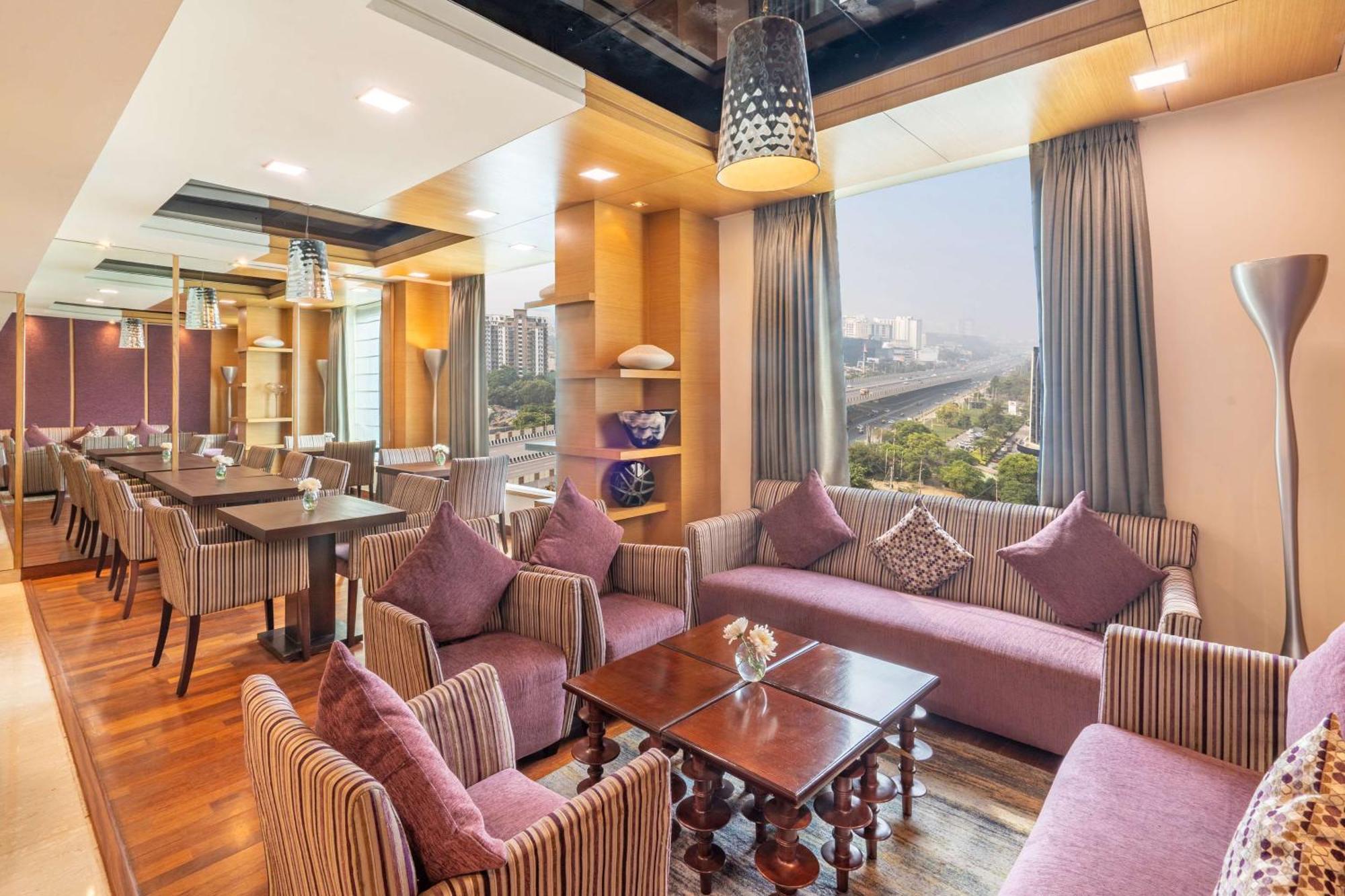 Radisson Gurugram Sohna Road City Center Gurgaon Eksteriør billede