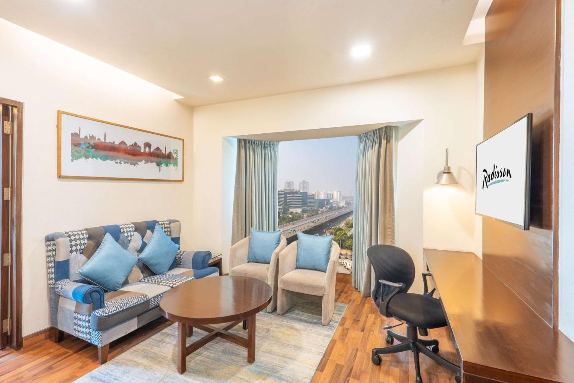 Radisson Gurugram Sohna Road City Center Gurgaon Eksteriør billede