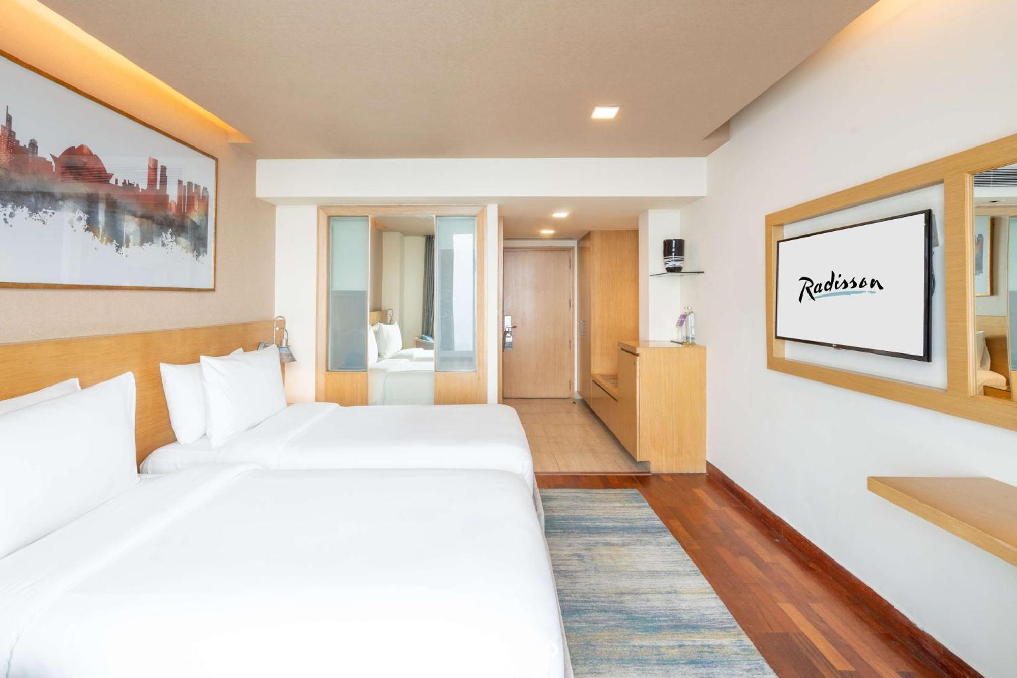 Radisson Gurugram Sohna Road City Center Gurgaon Eksteriør billede