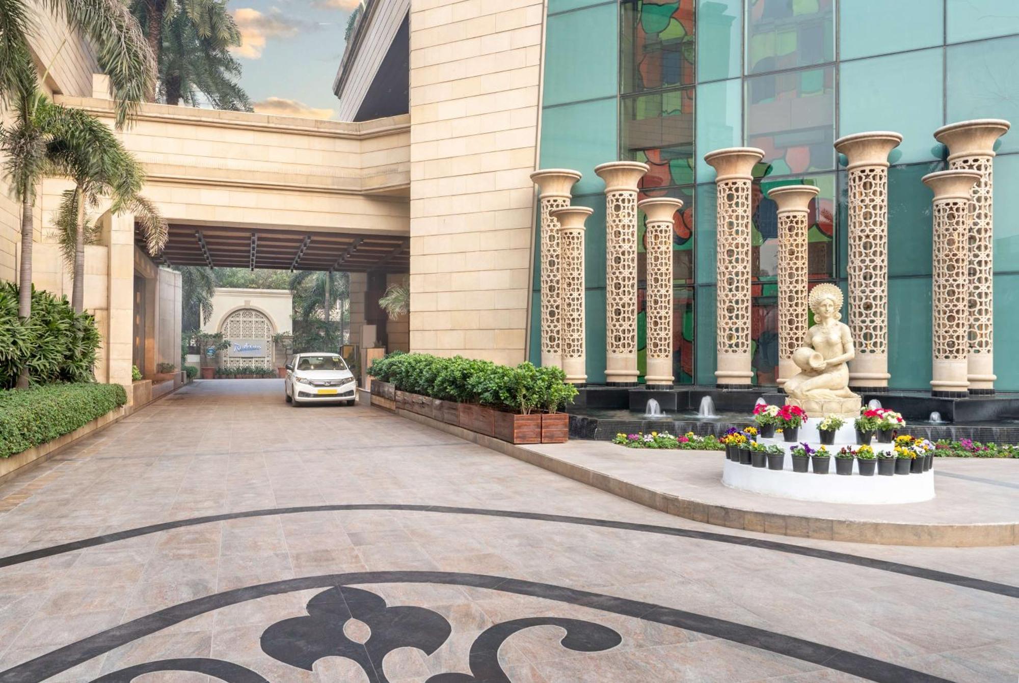 Radisson Gurugram Sohna Road City Center Gurgaon Eksteriør billede
