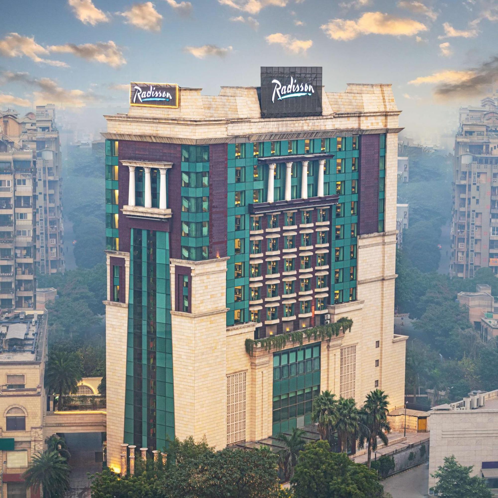 Radisson Gurugram Sohna Road City Center Gurgaon Eksteriør billede